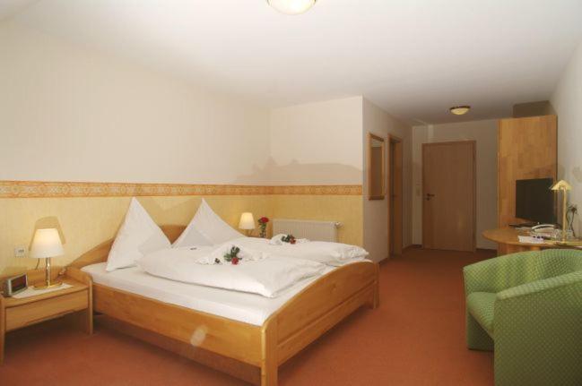 Hotel Land-gut-hotel Raeuber Lippoldskrug Alfeld (Lower-Saxony)